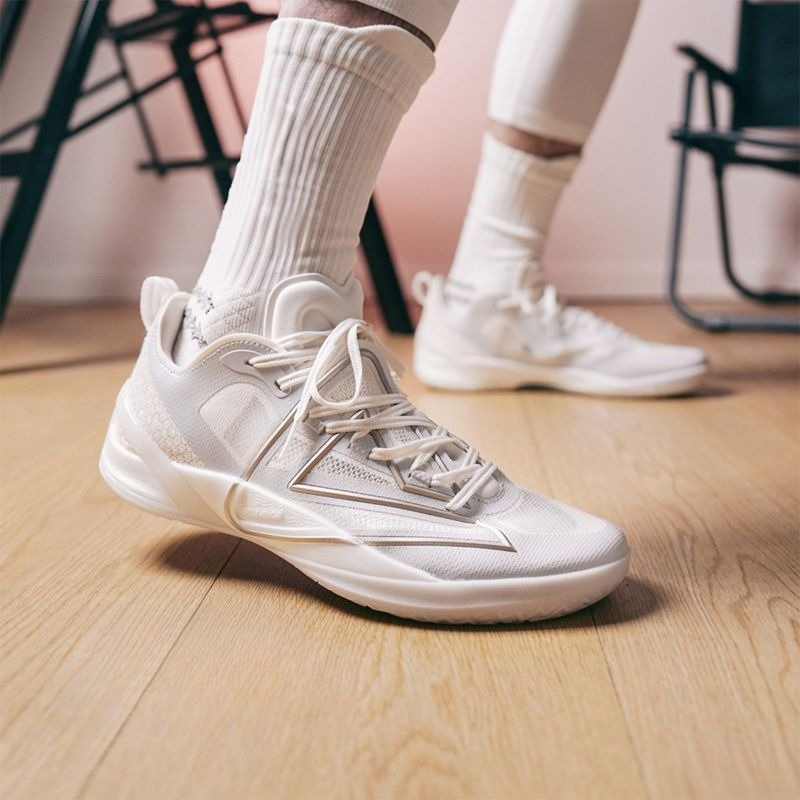 Nieuwe luxe basketbalschoenen  - Luxury Lifestyle Goods recensie en prijs